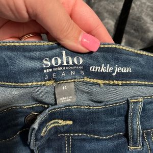 Soho Ankle Jeans